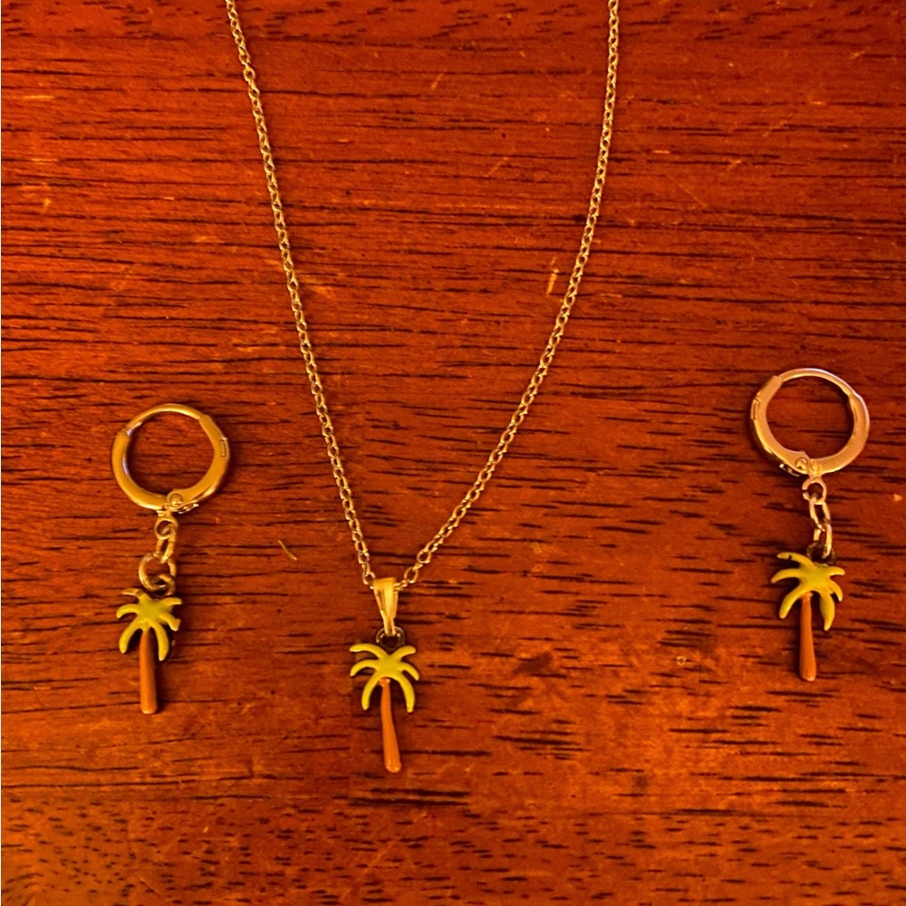 Palm tree necklace and earring set